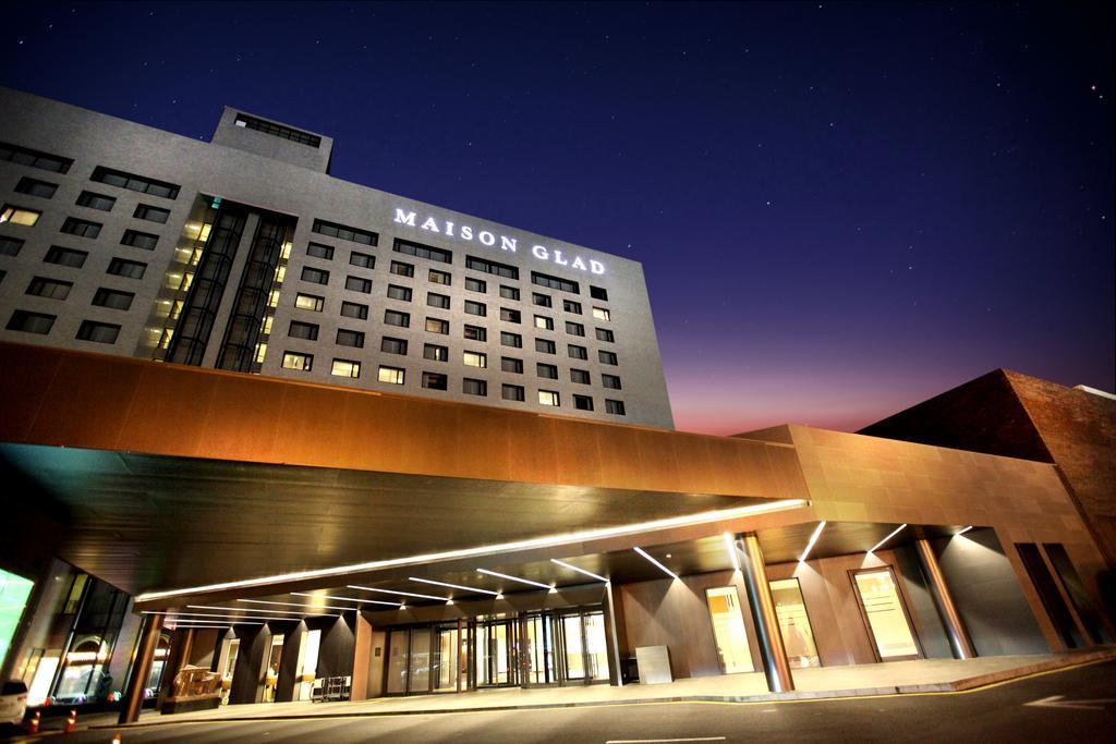 แมซอง แกลด เชจู Hotel เมืองเชจู ภายนอก รูปภาพ