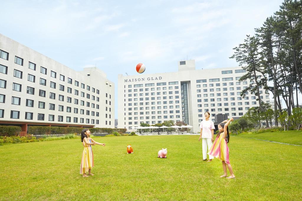 แมซอง แกลด เชจู Hotel เมืองเชจู ภายนอก รูปภาพ
