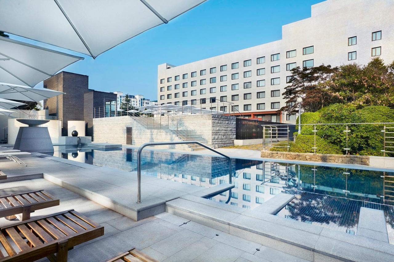 แมซอง แกลด เชจู Hotel เมืองเชจู ภายนอก รูปภาพ